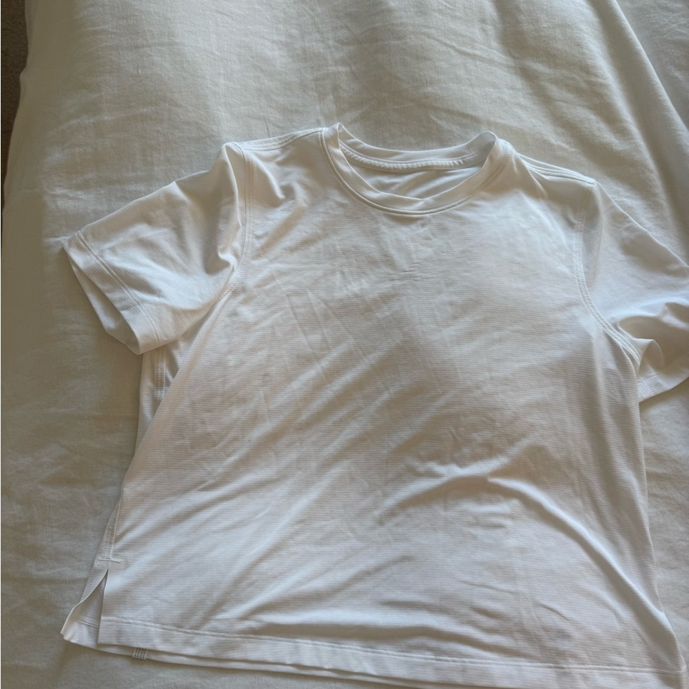 Lululemon women’s running top